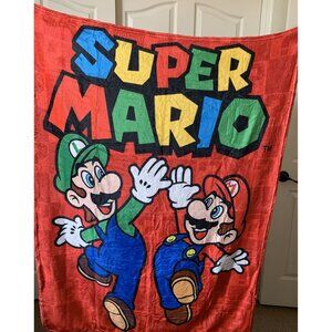 Super Mario Brothers Red Throw Blanket 50"x60" Soft Polyester Kids & Adults Lice